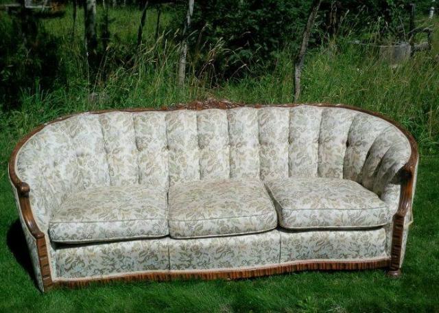 sofa_.jpg